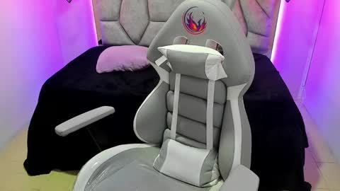    online show from February 13, 1:19 am