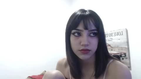 Snapshot of naiakit18 chatting on February 4, 3:11 am naiakit18 online show from February 4, 3:11 am