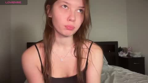 Mia  guest- Eva from DOUBLECUTIES online show from June 9, 1:45 pm