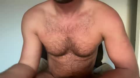 naked_dude25 online show from May 8, 5:46 am