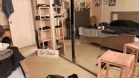 nakedmonkey online show from May 12, 1:25 am