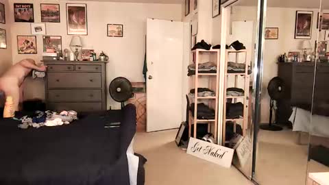 nakedmonkey online show from May 29, 1:47 am