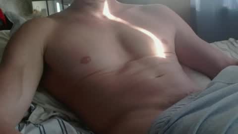 nakeDwoodBbetter online show from March 10, 10:45 pm