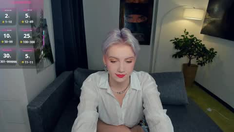 Snapshot of nakishacroshaw chatting on October 4, 11:52 am Kate online show from October 4, 11:52 am