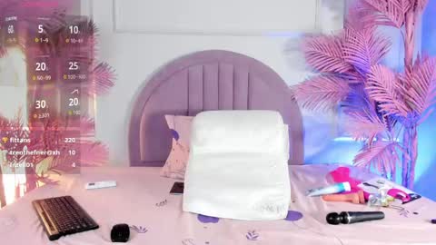 nalapalmer online show from May 24, 11:43 pm