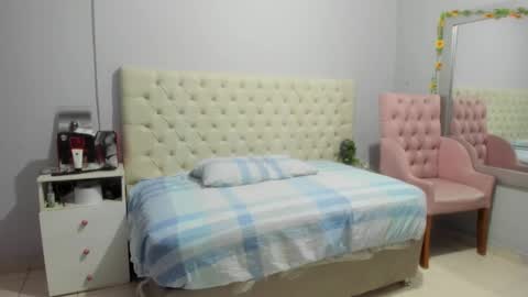 nami_sam online show from December 18, 12:51 pm