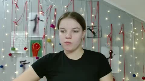 Nana online show from December 4, 7:06 am