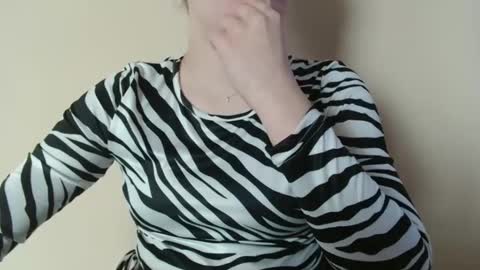 Nana online show from March 4, 6:19 am