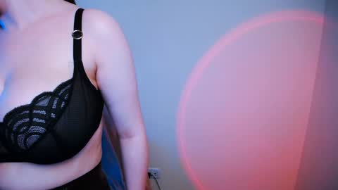 your candy  online show from January 26, 10:23 am