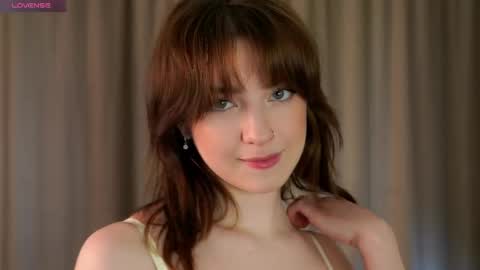 Kiana online show from May 9, 7:46 am