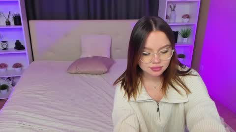 Maeve online show from February 8, 11:44 am