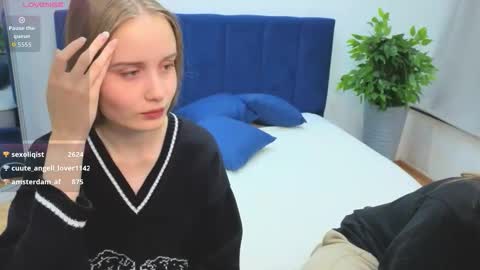 Maeve online show from October 19, 2:56 am