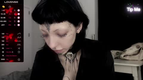 Nana online show from January 3, 6:24 pm