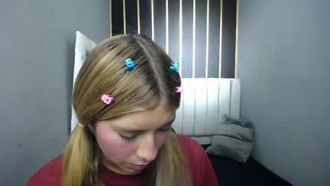 nancy blonde online show from April 28, 12:43 pm