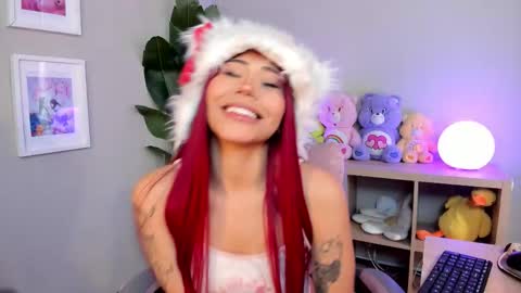 Snapshot of nanii_velvett chatting on September 15, 2:50 pm Nanii online show from September 15, 2:50 pm