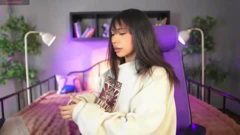 Snapshot of nanii_velvett chatting on October 7, 1:41 pm Nanii online show from October 7, 1:41 pm