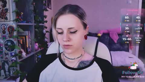 Monday-Friday 12-4 AM and 6-9 AM New York time online show from March 20, 8:25 pm