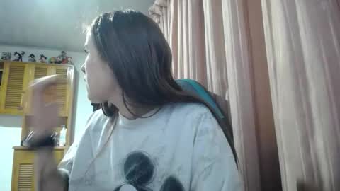 nanna yoshi online show from November 12, 3:40 am