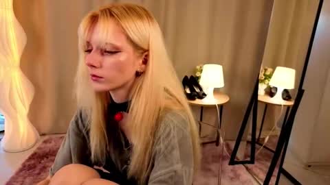 Snapshot of nannetteterrill chatting on February 5, 6:18 am nannetteterrill online show from February 5, 6:18 am