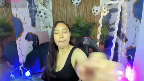 Snapshot of nanni_tay chatting on July 2, 3:06 am Nanni online show from July 2, 3:06 am