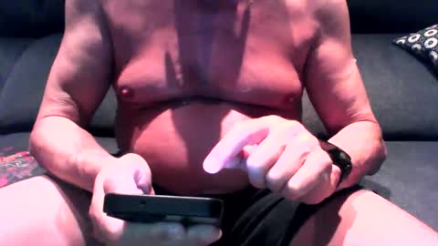 nano22968832 online show from May 30, 7:22 pm