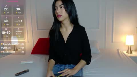 nany_model25 online show from October 28, 8:33 pm
