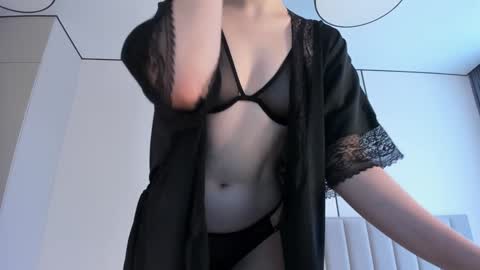 Snapshot of naomi_52 chatting on February 3, 4:57 am Naomi online show from February 3, 4:57 am