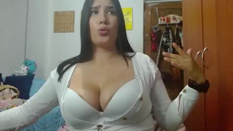 naomi_d online show from February 22, 12:27 am