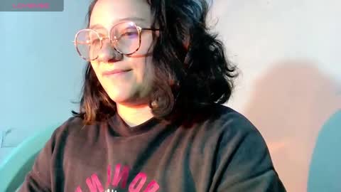 Naomi online show from February 5, 3:45 am