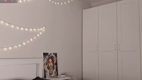 Naomi online show from November 14, 9:57 pm