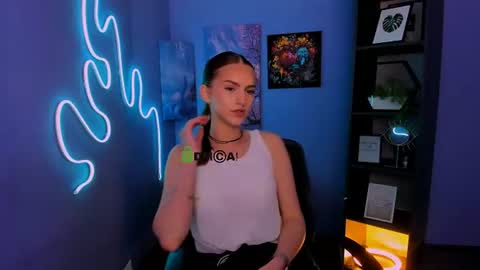 Naomi online show from June 11, 1:20 pm