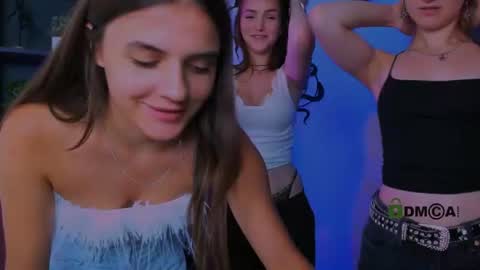 Snapshot of naomi_perl chatting on July 20, 10:39 am Naomi online show from July 20, 10:39 am