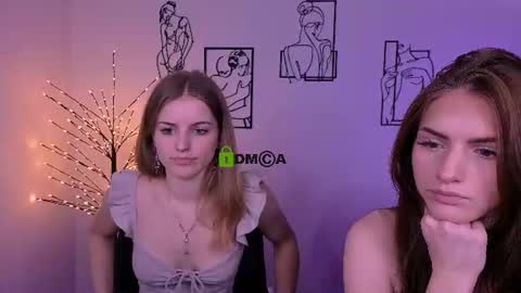Snapshot of naomi_perl chatting on July 21, 9:22 am Naomi online show from July 21, 9:22 am