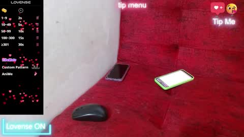 Snapshot of naomi_powel chatting on January 18, 2:37 am naomi_powel online show from January 18, 2:37 am