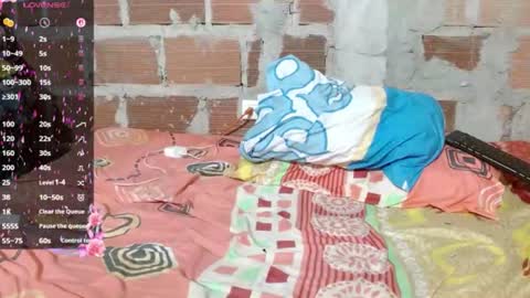 Snapshot of naomi_powel chatting on July 10, 1:54 am naomi_powel online show from July 10, 1:54 am