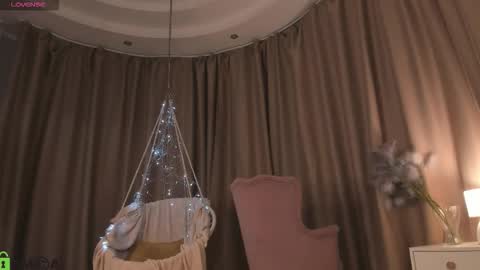 Naomi online show from September 15, 11:49 pm