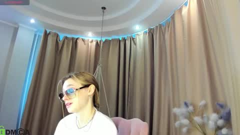 Naomi online show from September 30, 1:32 am