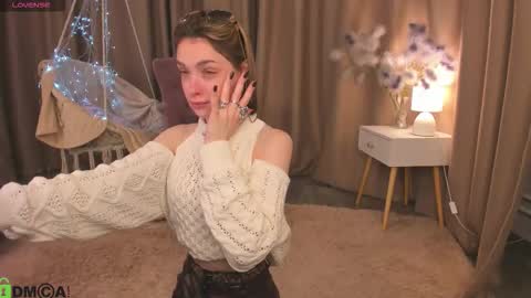 Naomi online show from October 3, 12:07 am