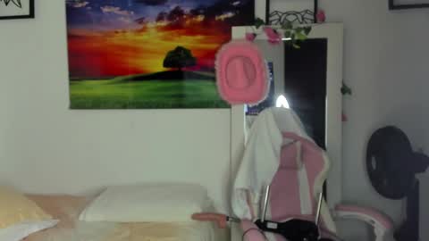 Snapshot of naomiasha_ chatting on January 26, 6:16 pm online show from January 26, 6:16 pm