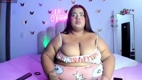 Snapshot of naomiasha_ chatting on October 5, 11:24 pm online show from October 5, 11:24 pm