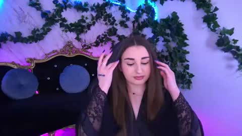 naomibaae online show from November 29, 3:04 pm