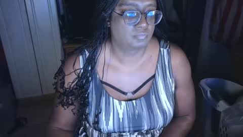 Naomi online show from December 2, 6:08 am