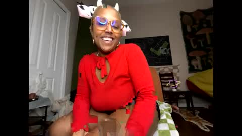 Naomigiirl6 online show from January 11, 12:18 pm