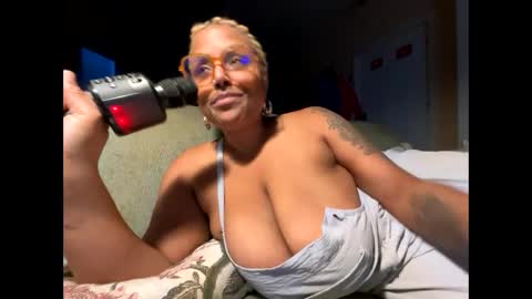 Naomigiirl6 online show from January 26, 12:54 pm
