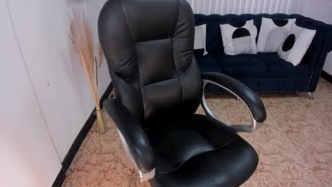 Naomi Campbell online show from December 27, 4:10 pm