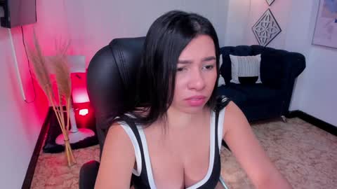 Naomi Campbell online show from January 28, 1:16 pm