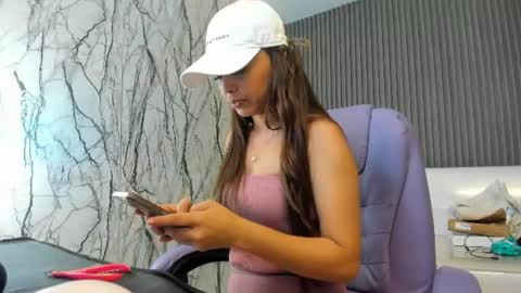 Snapshot of naomis_36 chatting on June 14, 2:08 pm Naomis online show from June 14, 2:08 pm