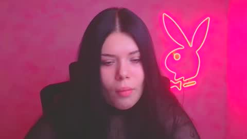 Naomi online show from November 19, 6:24 am