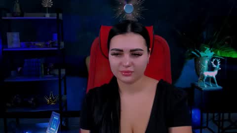 naomiwilsons online show from November 21, 8:46 am