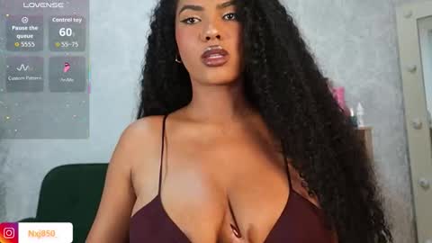 Naomi     online show from March 12, 2:50 am